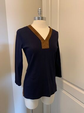 Ralph Lauren faux suede trim v neck 3/4 sleeve top size Small Like new